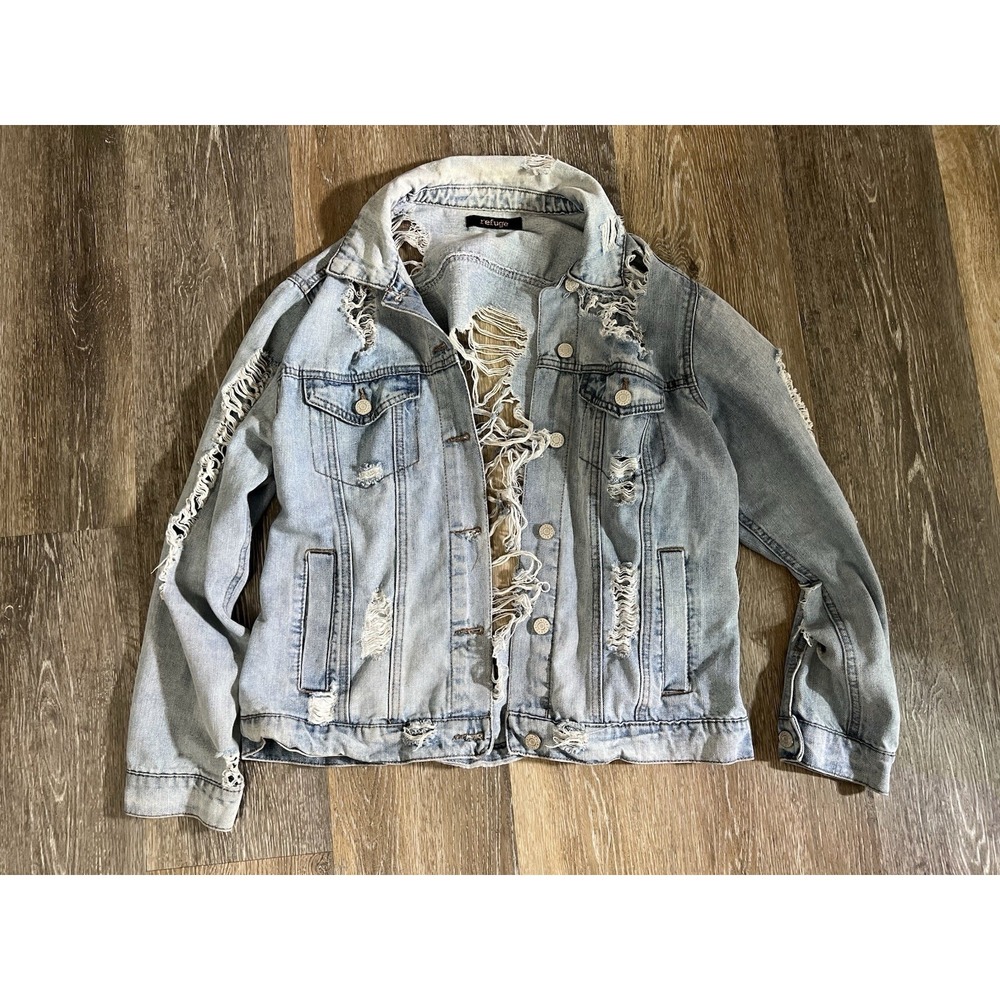 Refuge‎ Woman's Jean Jacket Rip Distressed Size Medium